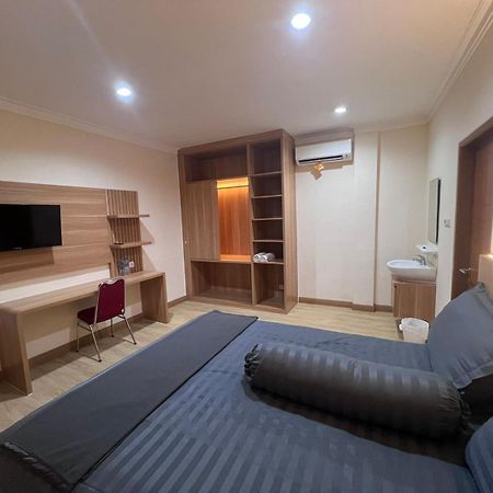 Wisma Delapan Mitra Reddoorz Cakarta Dış mekan fotoğraf